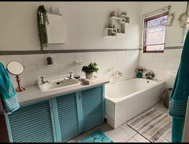 3 BEDROOM HOUSE FOR SALE IN ARBORETUM